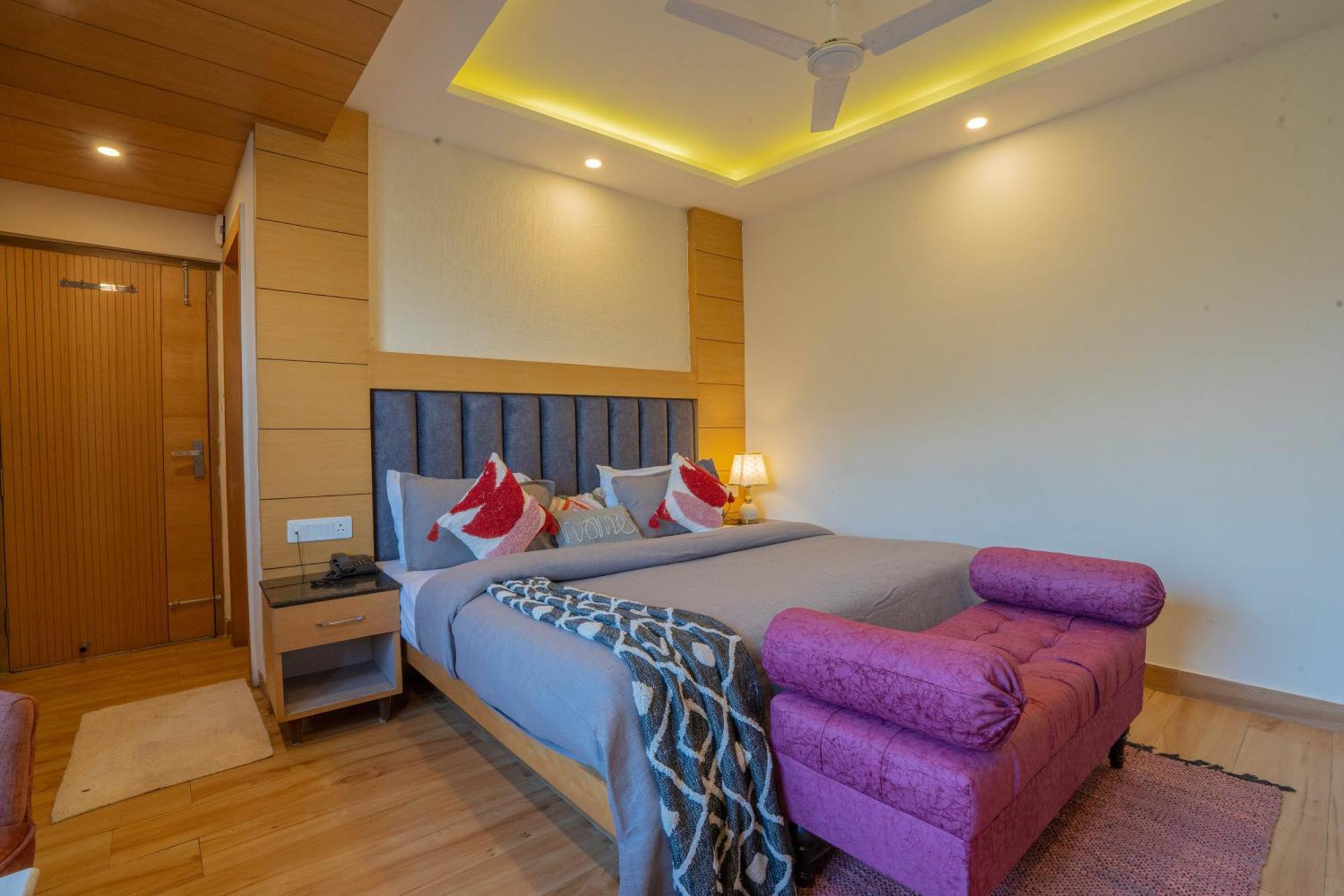 Super Hotel By Perfectstayz Mall Road Mussoorie Quarto foto